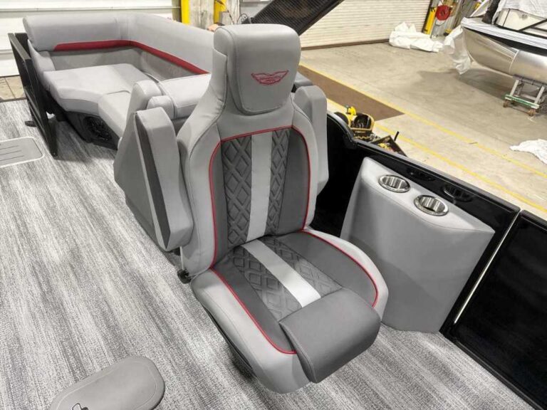 2026 Bennington 24MFB - ESP - ARCH - BLACKOUT US-ETWS9309J526 [photo 19]